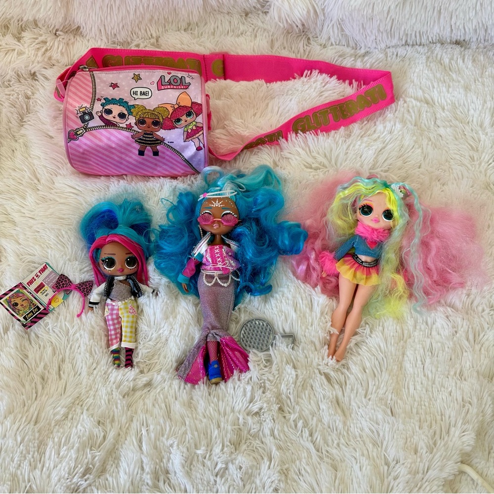 L.O.L. SURPRISE! OMG Fashion Dolls Lot of 3 with Pink Crossbody Purse Toy Set